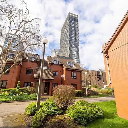 Spacious One Bedroom Flat In The Centre! Next To The Mailbox And Brindley Place *
